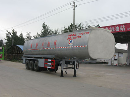 CLW9401GNY型鲜奶运输半挂车_1.jpg