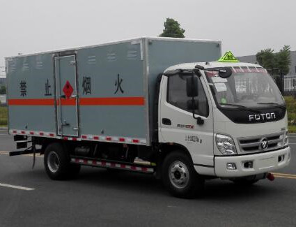 DLQ5080XRYB5型易燃液体厢式运输车_1.jpg