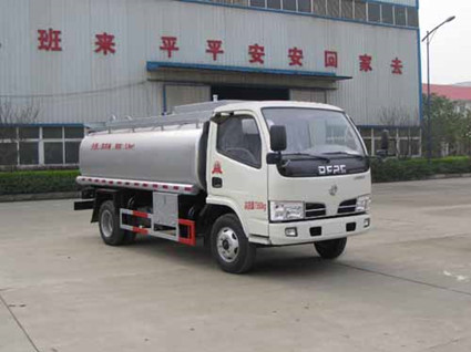 SZD5070TGY5型供液车_1.jpg