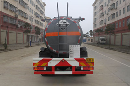 CLW5317GFWC5型腐蚀性物品罐式运输车_5.jpg