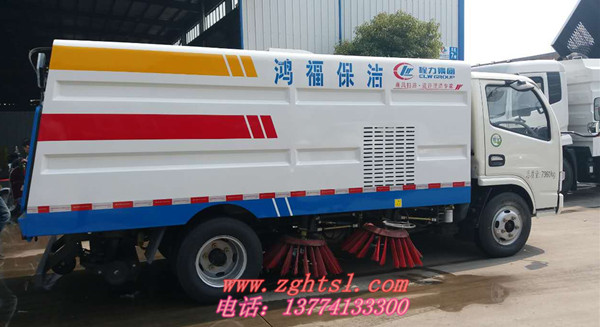 东风多利卡扫路车BC11 (26).jpg