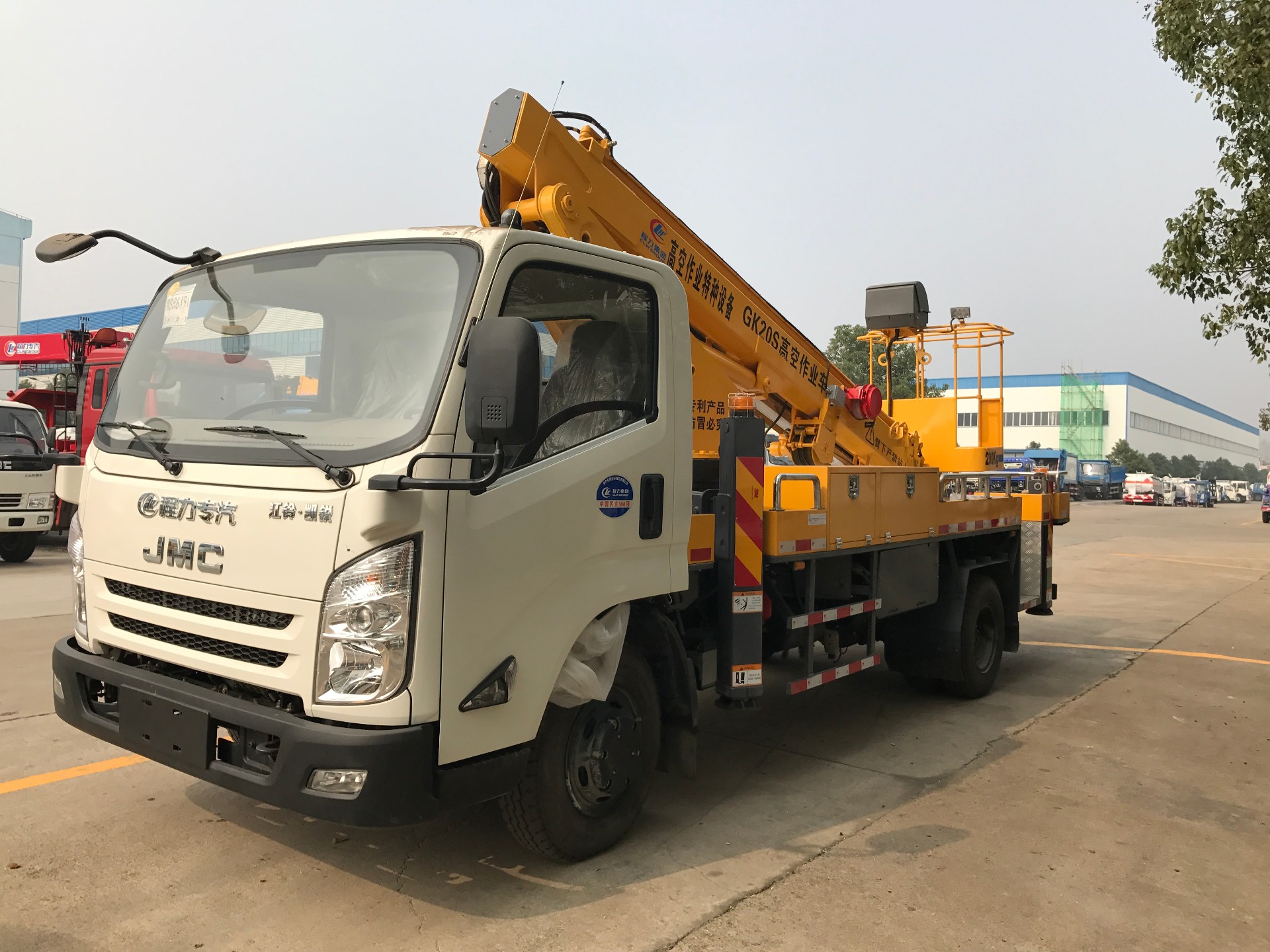 伸缩高空作业车002.jpg